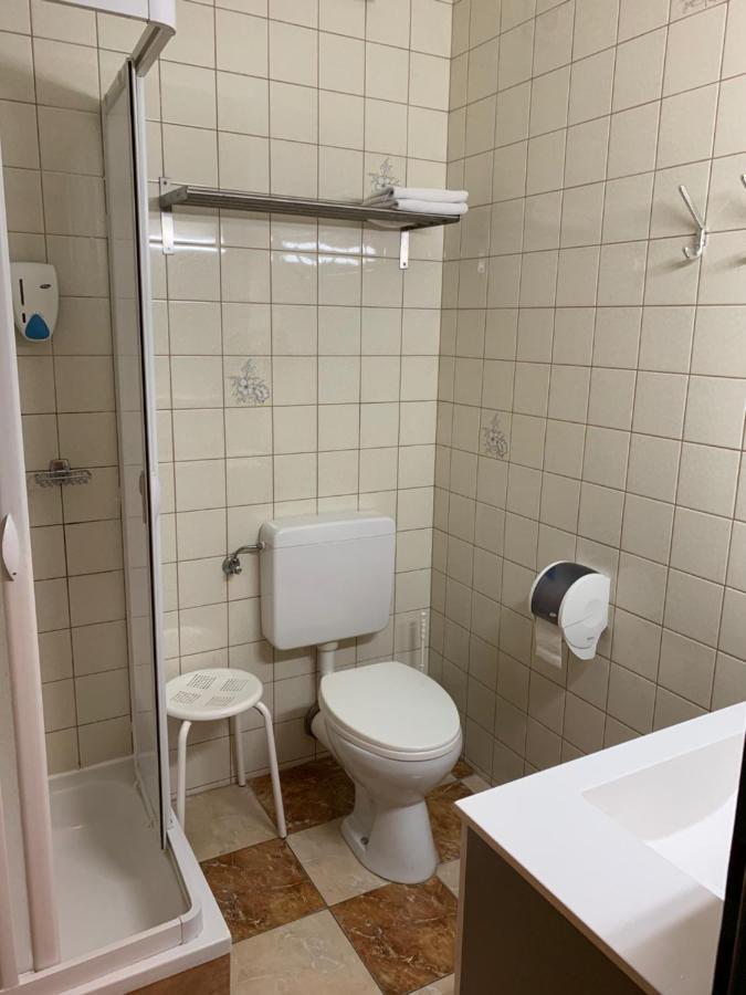 Hotel Arkadenhof Loipersdorf bei Fuerstenfeld Bagian luar foto