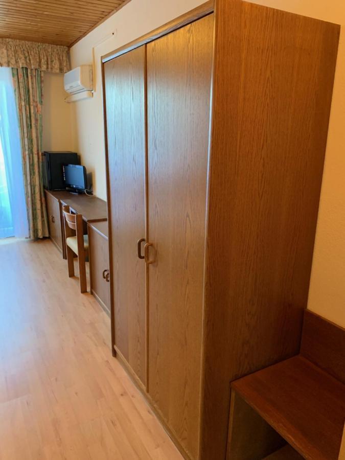 Hotel Arkadenhof Loipersdorf bei Fuerstenfeld Bagian luar foto